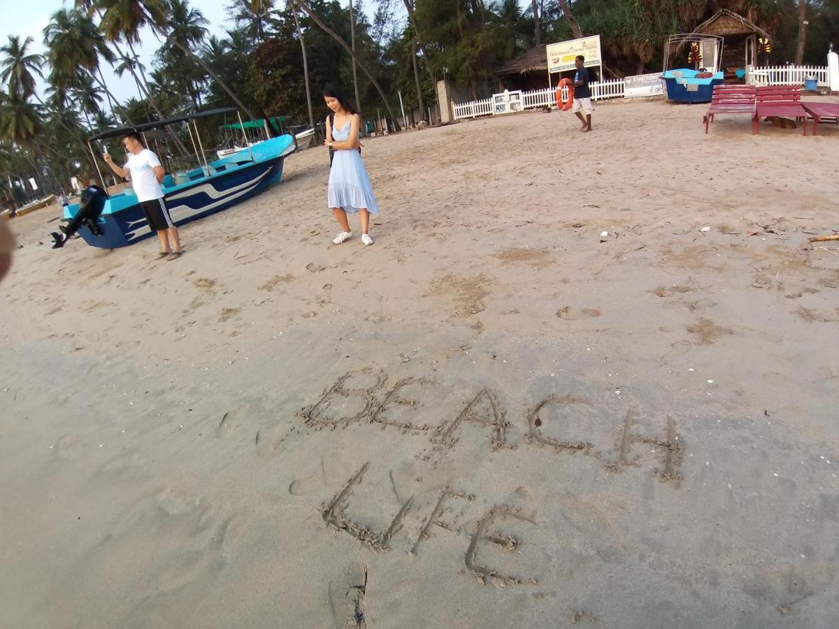 Beach Life Uppuveli Trincomalee Luaran gambar