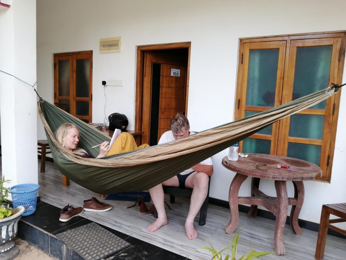 Beach Life Uppuveli Trincomalee Luaran gambar